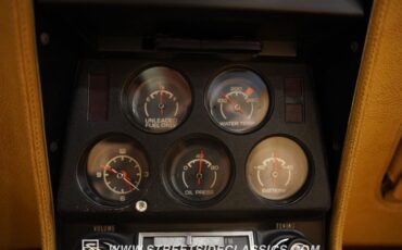 Chevrolet-Corvette-1976-Corvette-Red-Buckskin-Tan-10