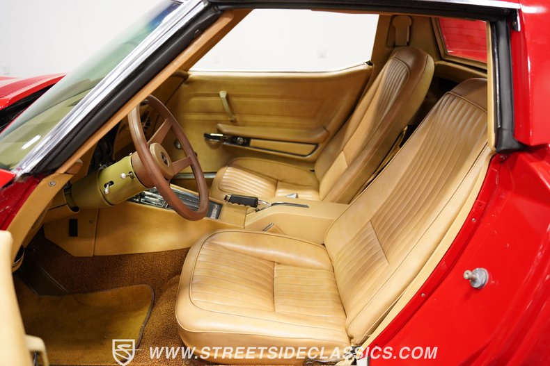 Chevrolet-Corvette-1976-Corvette-Red-Buckskin-Tan-14