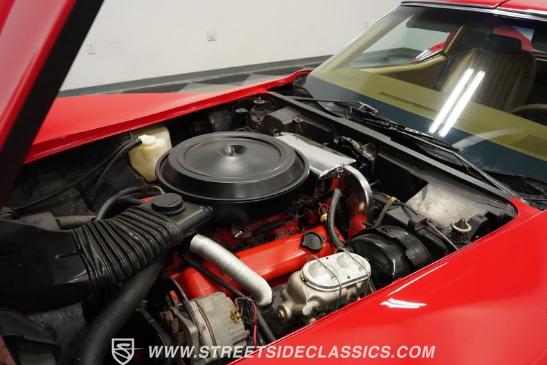 Chevrolet-Corvette-1976-Corvette-Red-Buckskin-Tan-2