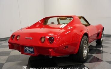 Chevrolet-Corvette-1976-Corvette-Red-Buckskin-Tan-25