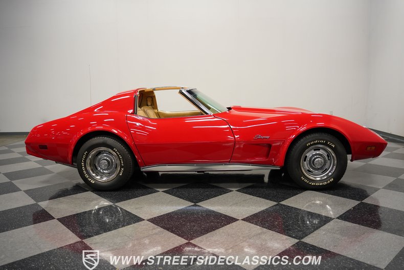 Chevrolet-Corvette-1976-Corvette-Red-Buckskin-Tan-28