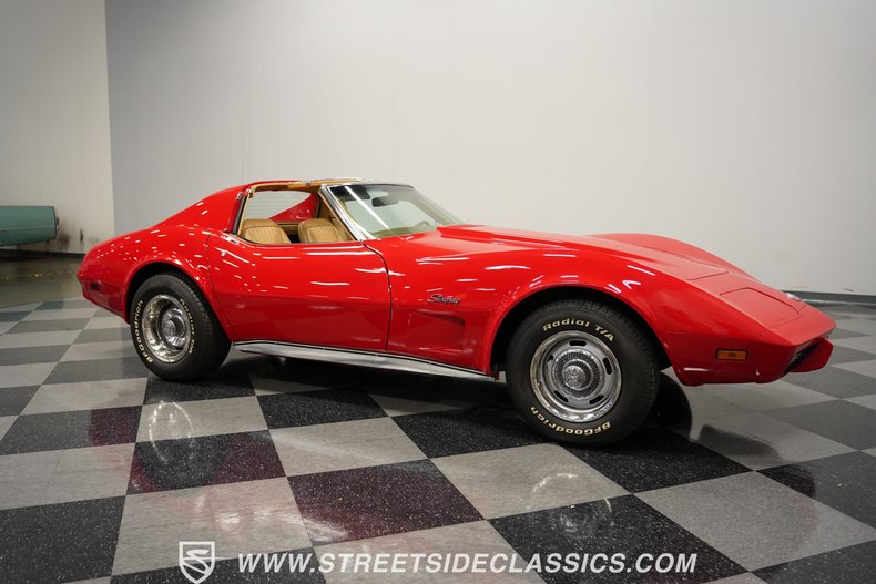 Chevrolet-Corvette-1976-Corvette-Red-Buckskin-Tan-29