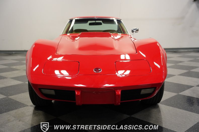 Chevrolet-Corvette-1976-Corvette-Red-Buckskin-Tan-31
