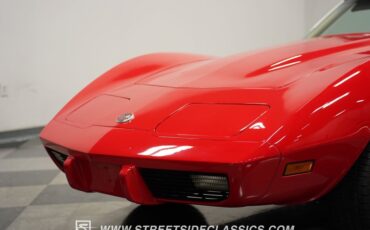 Chevrolet-Corvette-1976-Corvette-Red-Buckskin-Tan-32