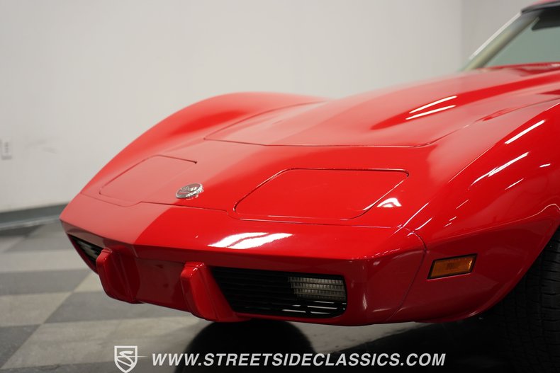 Chevrolet-Corvette-1976-Corvette-Red-Buckskin-Tan-32