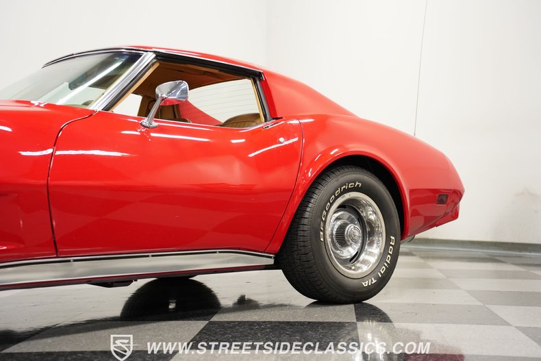 Chevrolet-Corvette-1976-Corvette-Red-Buckskin-Tan-35