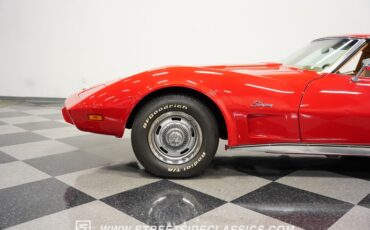Chevrolet-Corvette-1976-Corvette-Red-Buckskin-Tan-36
