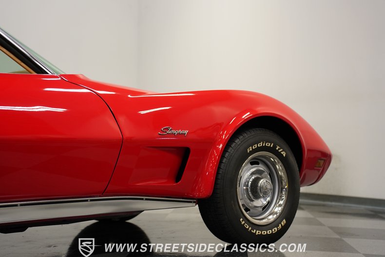 Chevrolet-Corvette-1976-Corvette-Red-Buckskin-Tan-41