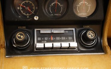 Chevrolet-Corvette-1976-Corvette-Red-Buckskin-Tan-45