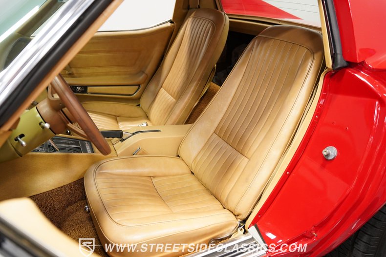 Chevrolet-Corvette-1976-Corvette-Red-Buckskin-Tan-47