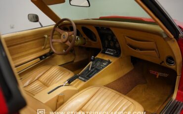 Chevrolet-Corvette-1976-Corvette-Red-Buckskin-Tan-48