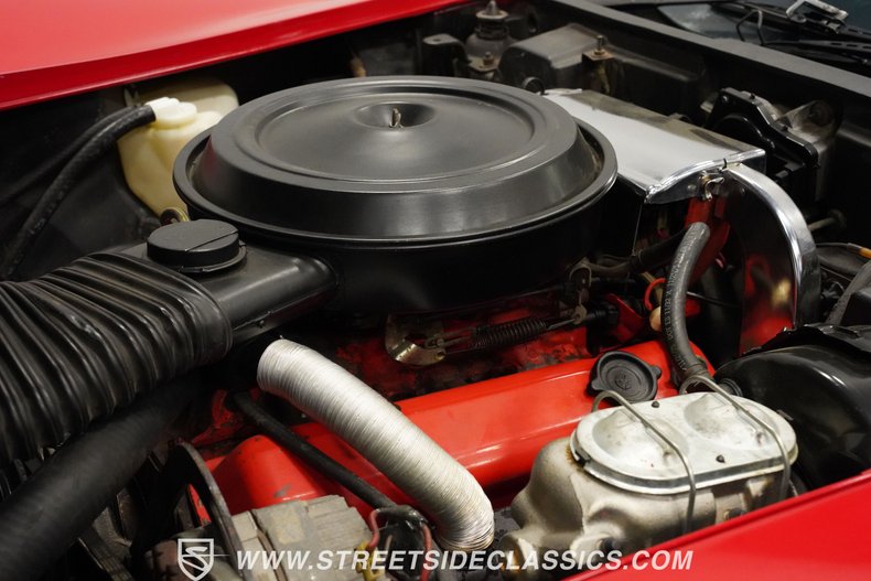 Chevrolet-Corvette-1976-Corvette-Red-Buckskin-Tan-6