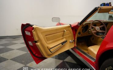 Chevrolet-Corvette-1976-Corvette-Red-Buckskin-Tan-8