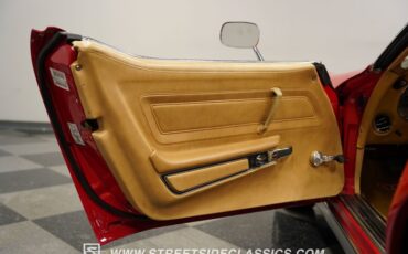 Chevrolet-Corvette-1976-Corvette-Red-Buckskin-Tan-9