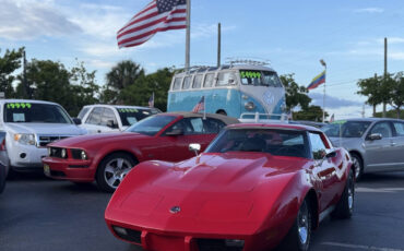Chevrolet-Corvette-1976-Coupe-11