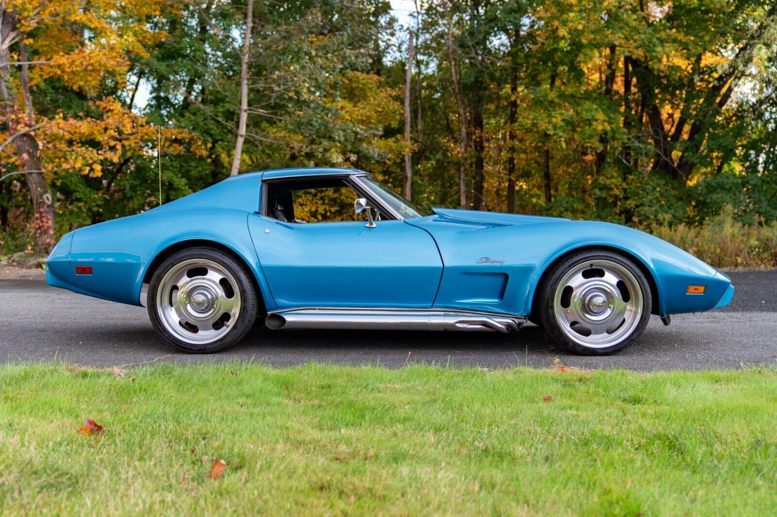 Chevrolet-Corvette-1976-Coupe-11