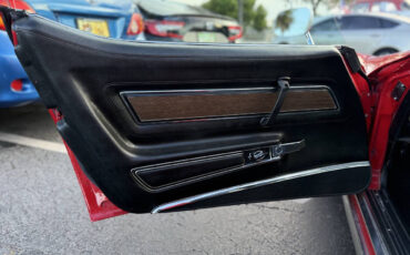 Chevrolet-Corvette-1976-Coupe-12