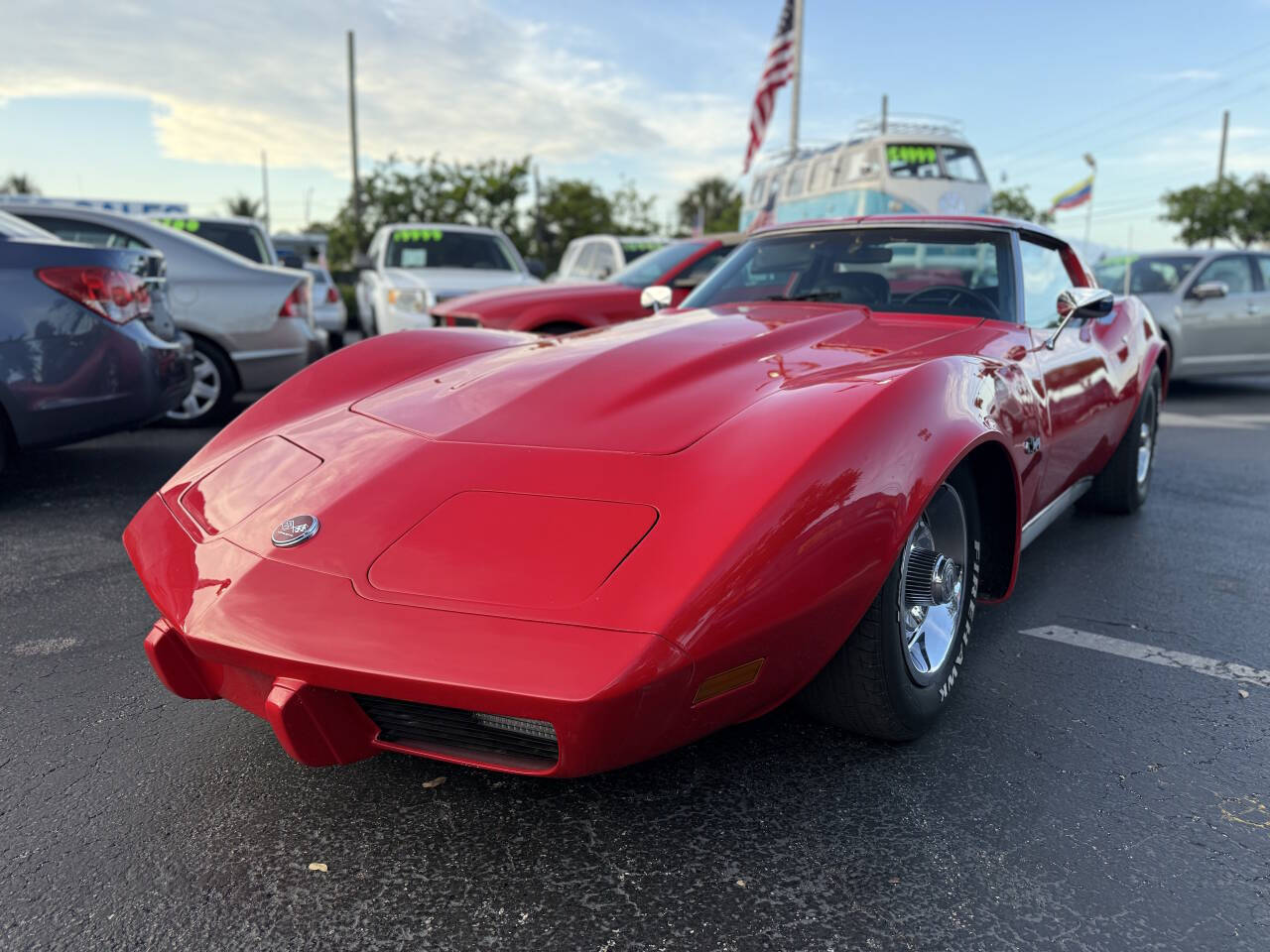 Chevrolet-Corvette-1976-Coupe-2