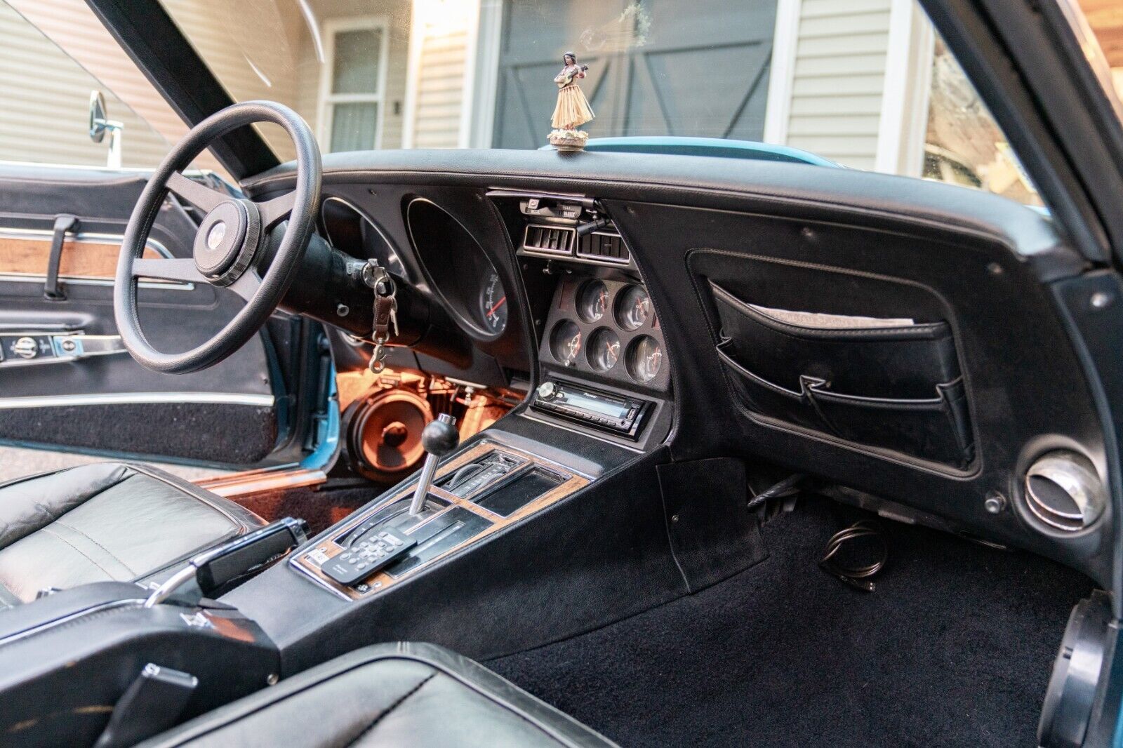Chevrolet-Corvette-1976-Coupe-22