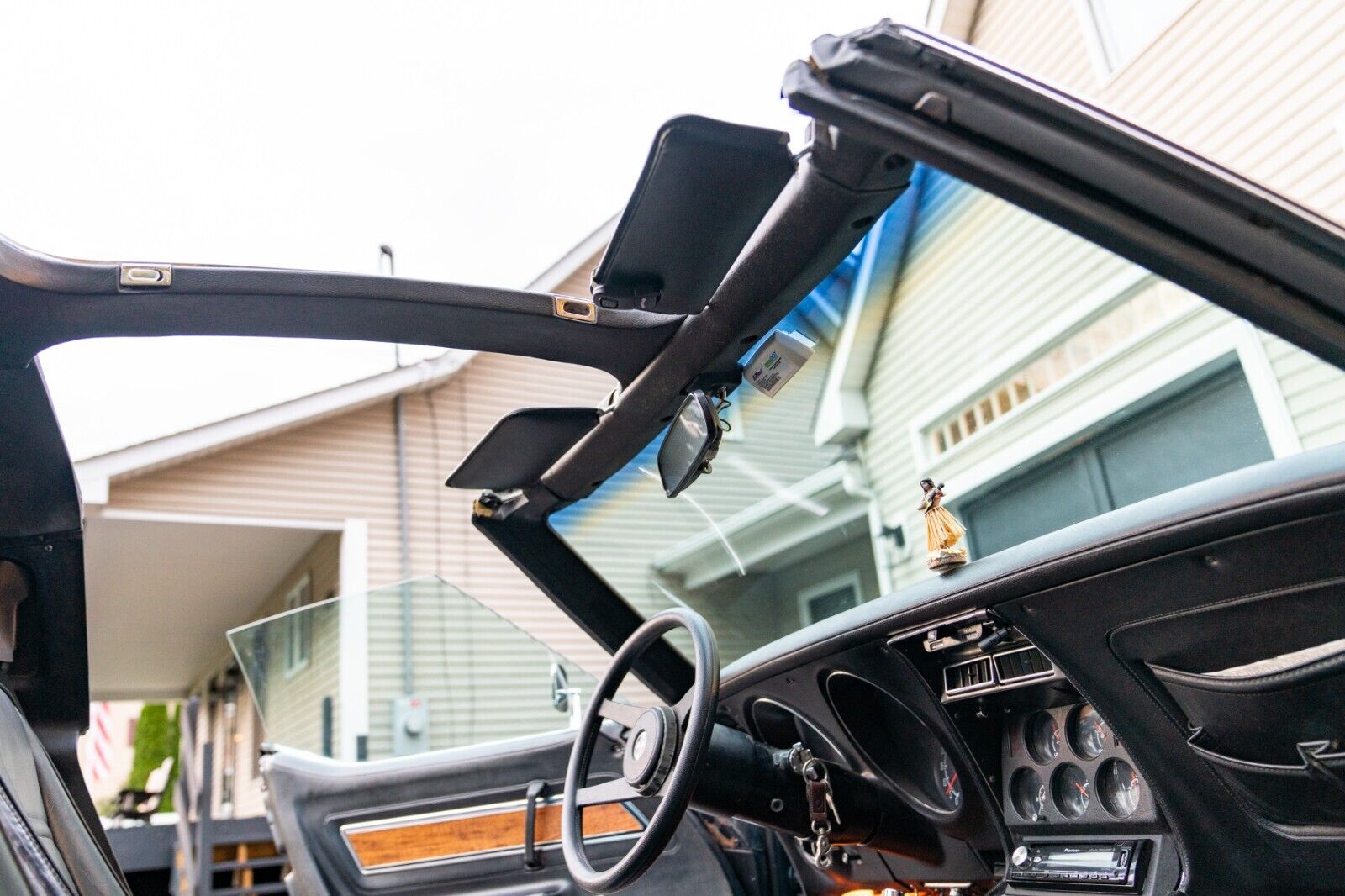 Chevrolet-Corvette-1976-Coupe-31