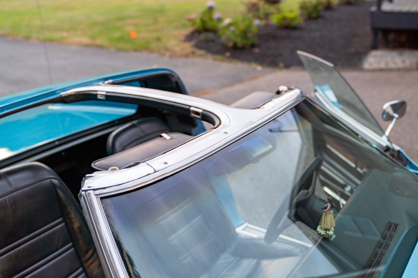 Chevrolet-Corvette-1976-Coupe-32