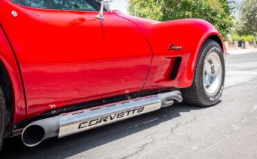 Chevrolet-Corvette-1976-Coupe-4