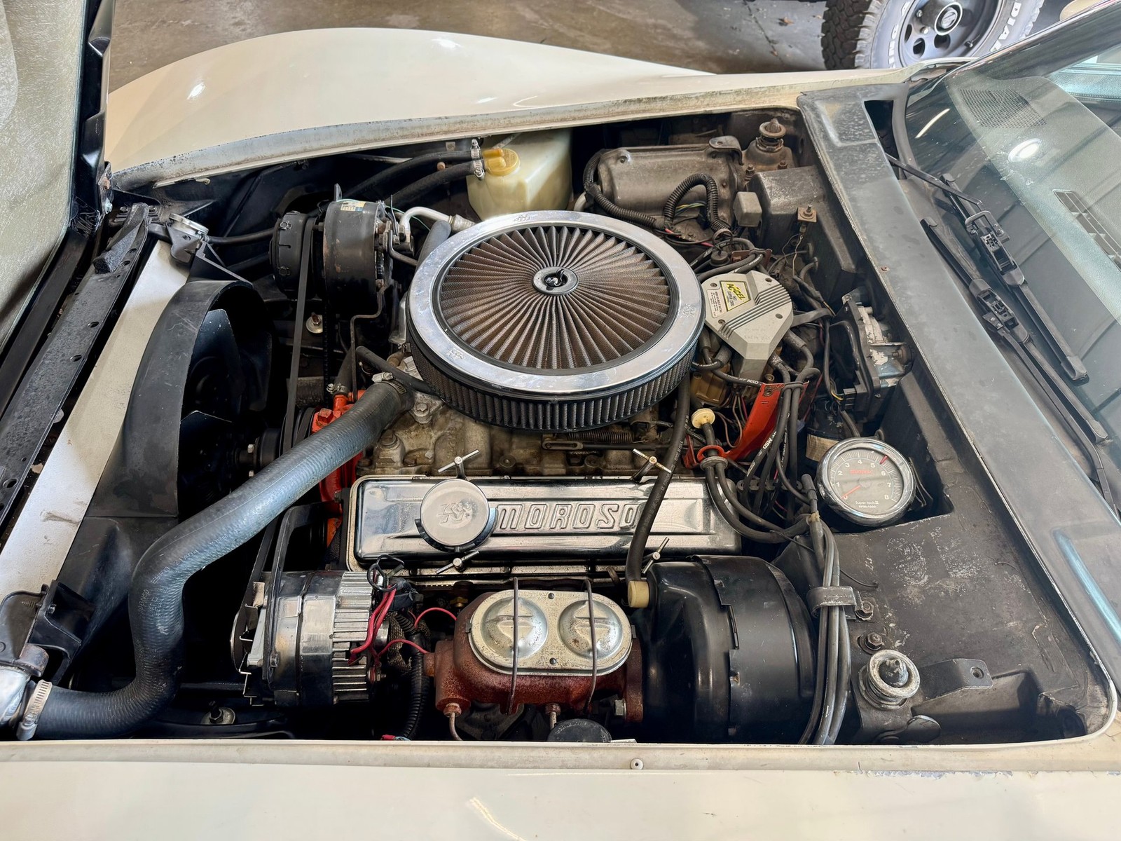 Chevrolet-Corvette-1976-Coupe-4
