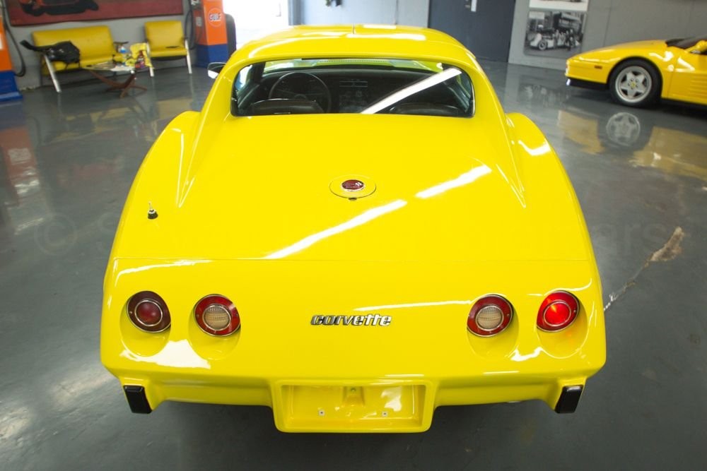 Chevrolet-Corvette-1976-Coupe-6
