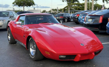 Chevrolet-Corvette-1976-Coupe-9
