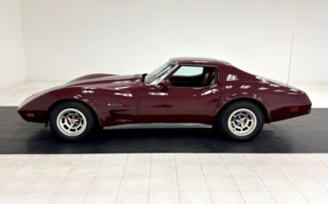 Chevrolet-Corvette-1976-Medium-Claret-Dark-Firethorn-1