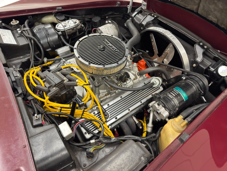 Chevrolet-Corvette-1976-Medium-Claret-Dark-Firethorn-21