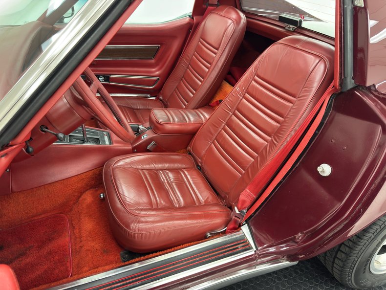 Chevrolet-Corvette-1976-Medium-Claret-Dark-Firethorn-26