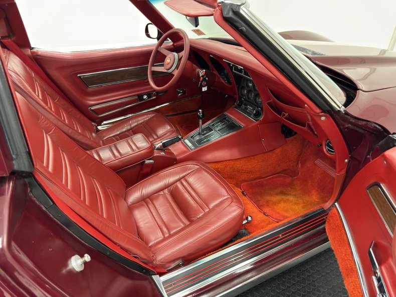 Chevrolet-Corvette-1976-Medium-Claret-Dark-Firethorn-30