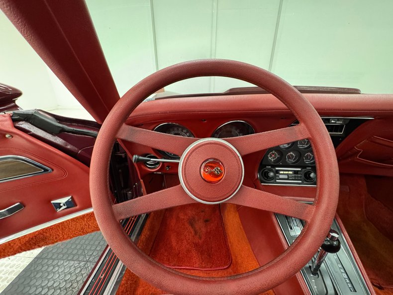 Chevrolet-Corvette-1976-Medium-Claret-Dark-Firethorn-32