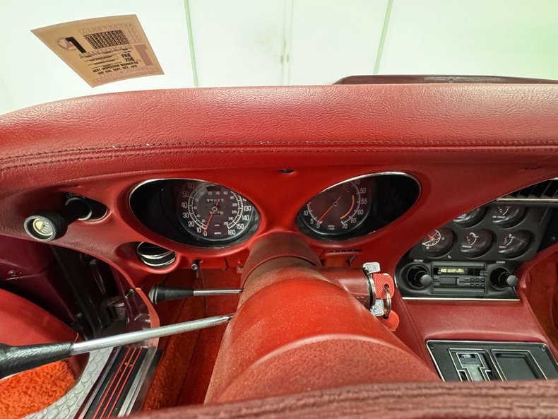 Chevrolet-Corvette-1976-Medium-Claret-Dark-Firethorn-33