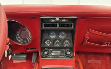 Chevrolet-Corvette-1976-Medium-Claret-Dark-Firethorn-35
