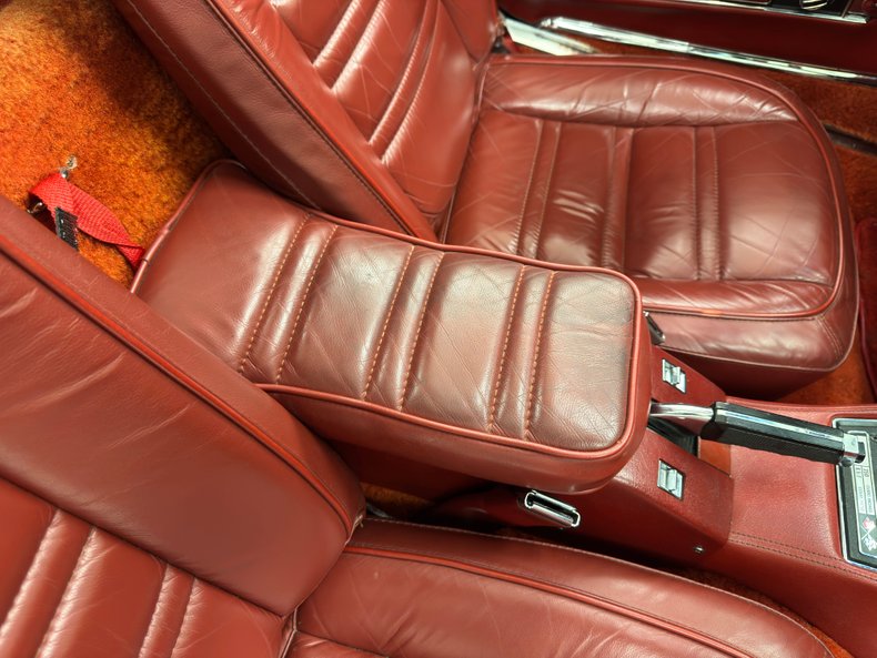 Chevrolet-Corvette-1976-Medium-Claret-Dark-Firethorn-38