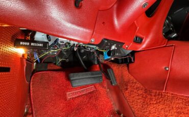 Chevrolet-Corvette-1976-Medium-Claret-Dark-Firethorn-39