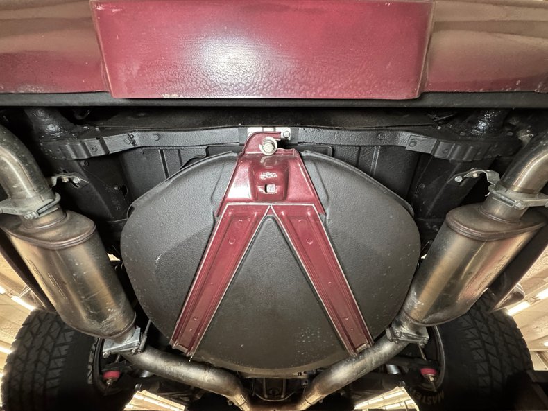 Chevrolet-Corvette-1976-Medium-Claret-Dark-Firethorn-41