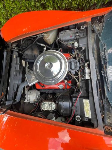 Chevrolet-Corvette-1976-Orange-17