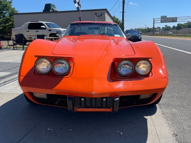 Chevrolet-Corvette-1976-Orange-Flame-Black-Leather-15