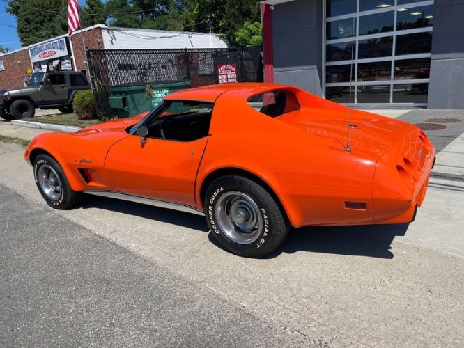 Chevrolet-Corvette-1976-Orange-Flame-Black-Leather-16