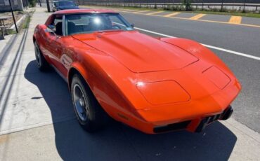 Chevrolet-Corvette-1976-Orange-Flame-Black-Leather-2
