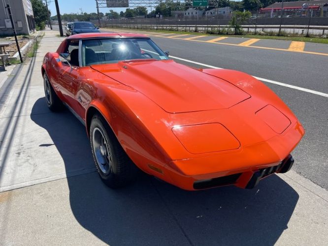Chevrolet-Corvette-1976-Orange-Flame-Black-Leather-2