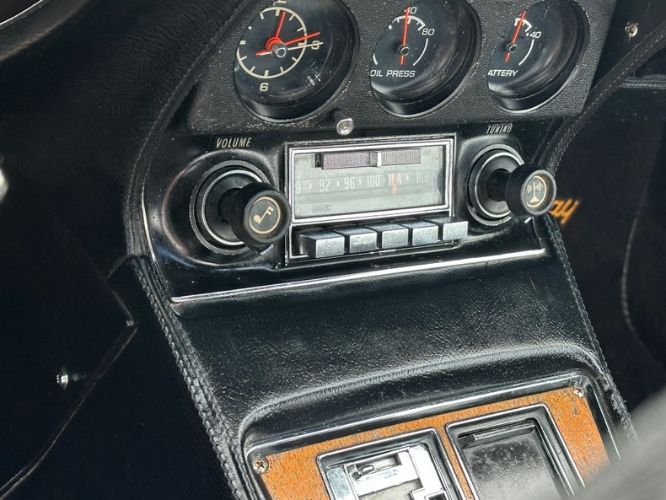 Chevrolet-Corvette-1976-Orange-Flame-Black-Leather-20