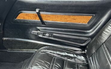 Chevrolet-Corvette-1976-Orange-Flame-Black-Leather-23