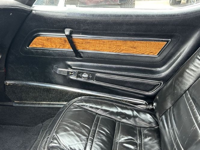 Chevrolet-Corvette-1976-Orange-Flame-Black-Leather-23