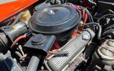 Chevrolet-Corvette-1976-Orange-Flame-Black-Leather-4