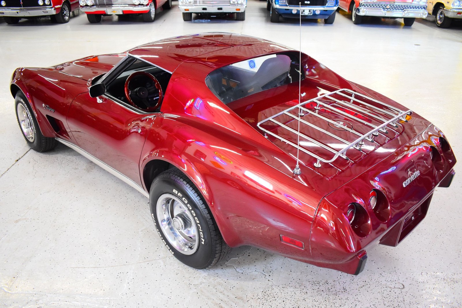 Chevrolet-Corvette-1976-Other-17