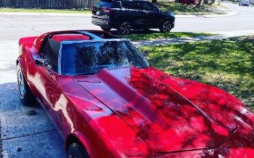Chevrolet-Corvette-1976-Red-2